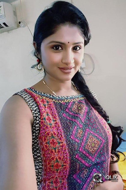 Praveena-Kadiyala-Gets-Adarsha-Mahila-Puraskaaram